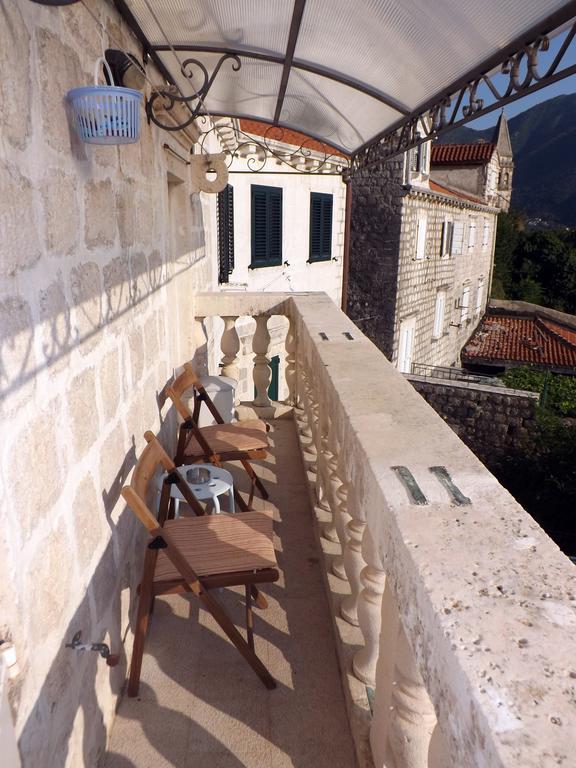 Gudelj Apartments Perast Rum bild